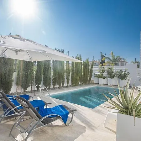Kappari - Modern Contemporary 3 Bedroom Kapparis With Private Pool Villa Ayía Nápa